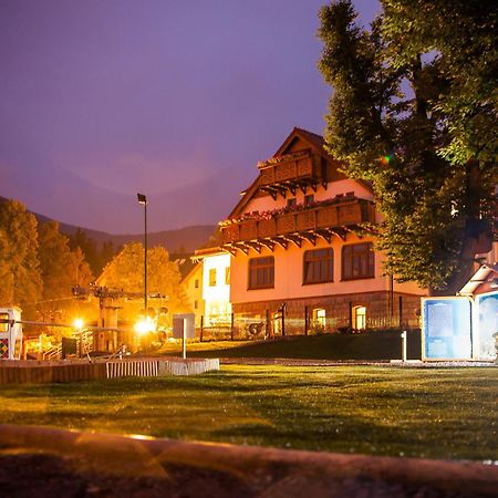 Przystanek Bavaria - Sauny, Parking Oraz Wstep Do Parku Bajek W Cenie! Карпач Екстериор снимка