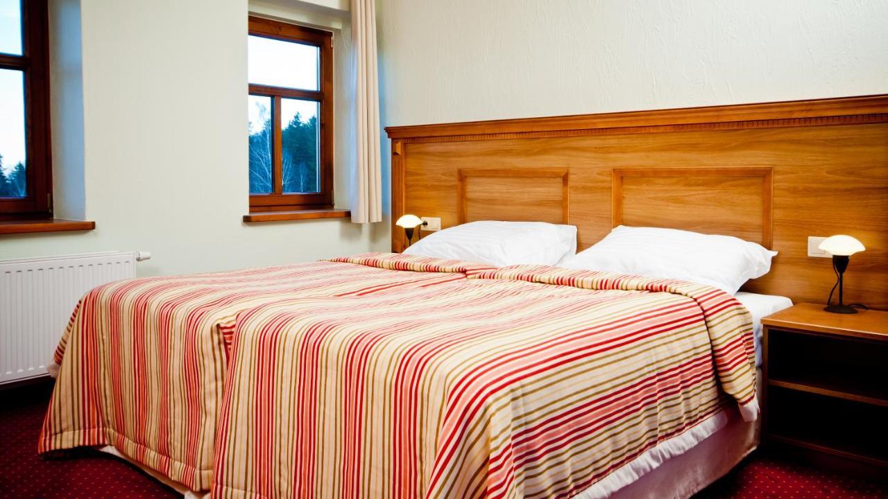 Przystanek Bavaria - Sauny, Parking Oraz Wstep Do Parku Bajek W Cenie! Карпач Екстериор снимка
