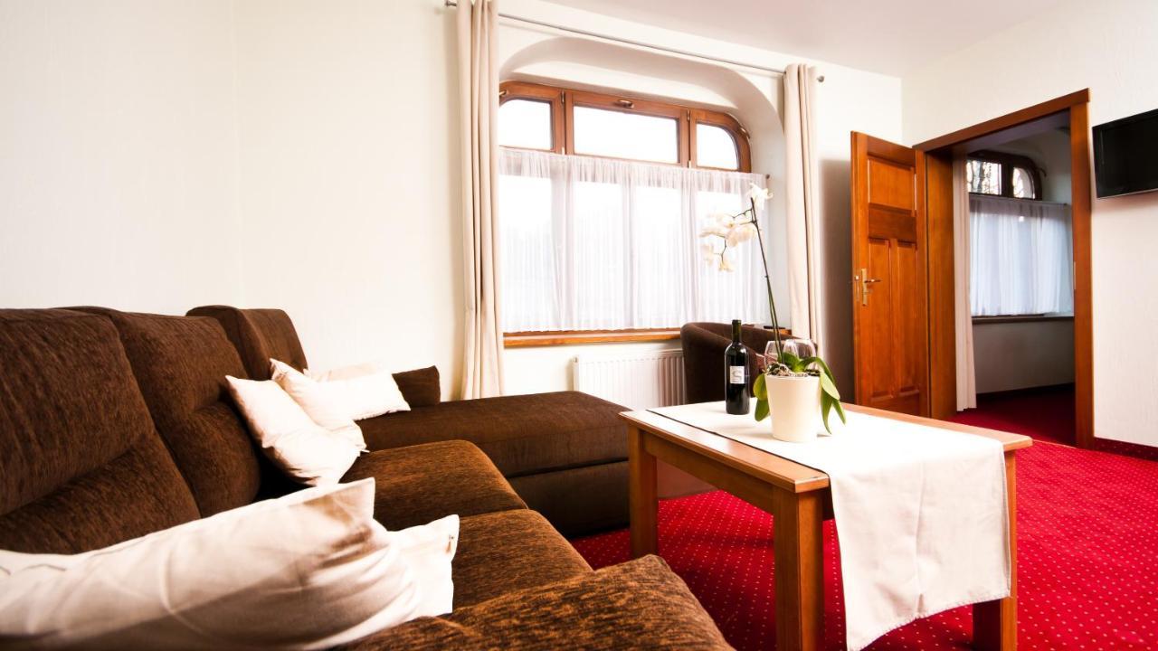 Przystanek Bavaria - Sauny, Parking Oraz Wstep Do Parku Bajek W Cenie! Карпач Екстериор снимка