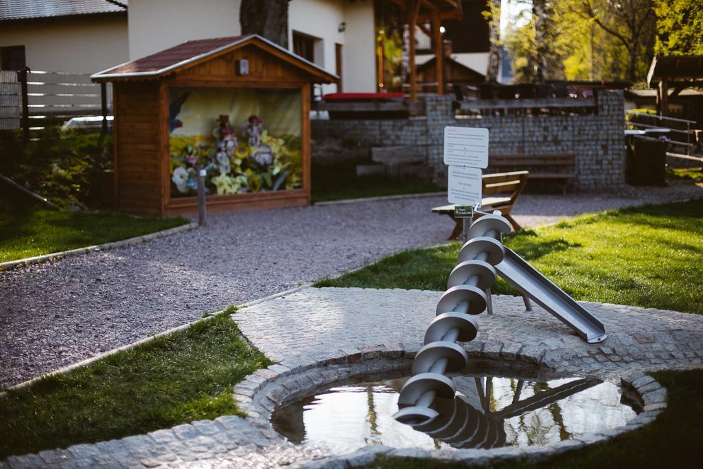 Przystanek Bavaria - Sauny, Parking Oraz Wstep Do Parku Bajek W Cenie! Карпач Екстериор снимка
