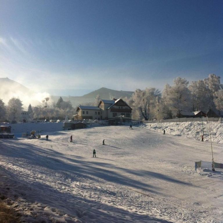 Przystanek Bavaria - Sauny, Parking Oraz Wstep Do Parku Bajek W Cenie! Карпач Екстериор снимка