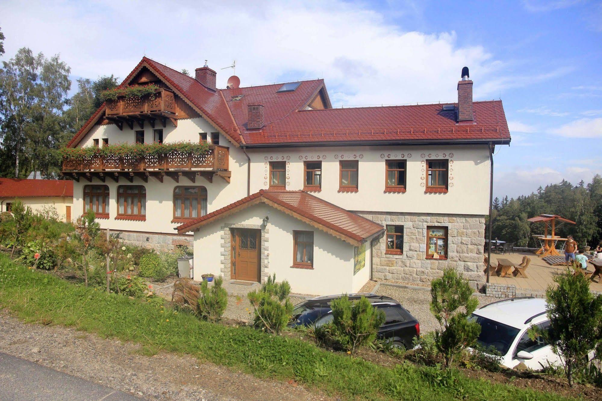 Przystanek Bavaria - Sauny, Parking Oraz Wstep Do Parku Bajek W Cenie! Карпач Екстериор снимка