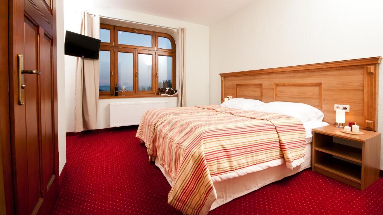 Przystanek Bavaria - Sauny, Parking Oraz Wstep Do Parku Bajek W Cenie! Карпач Екстериор снимка