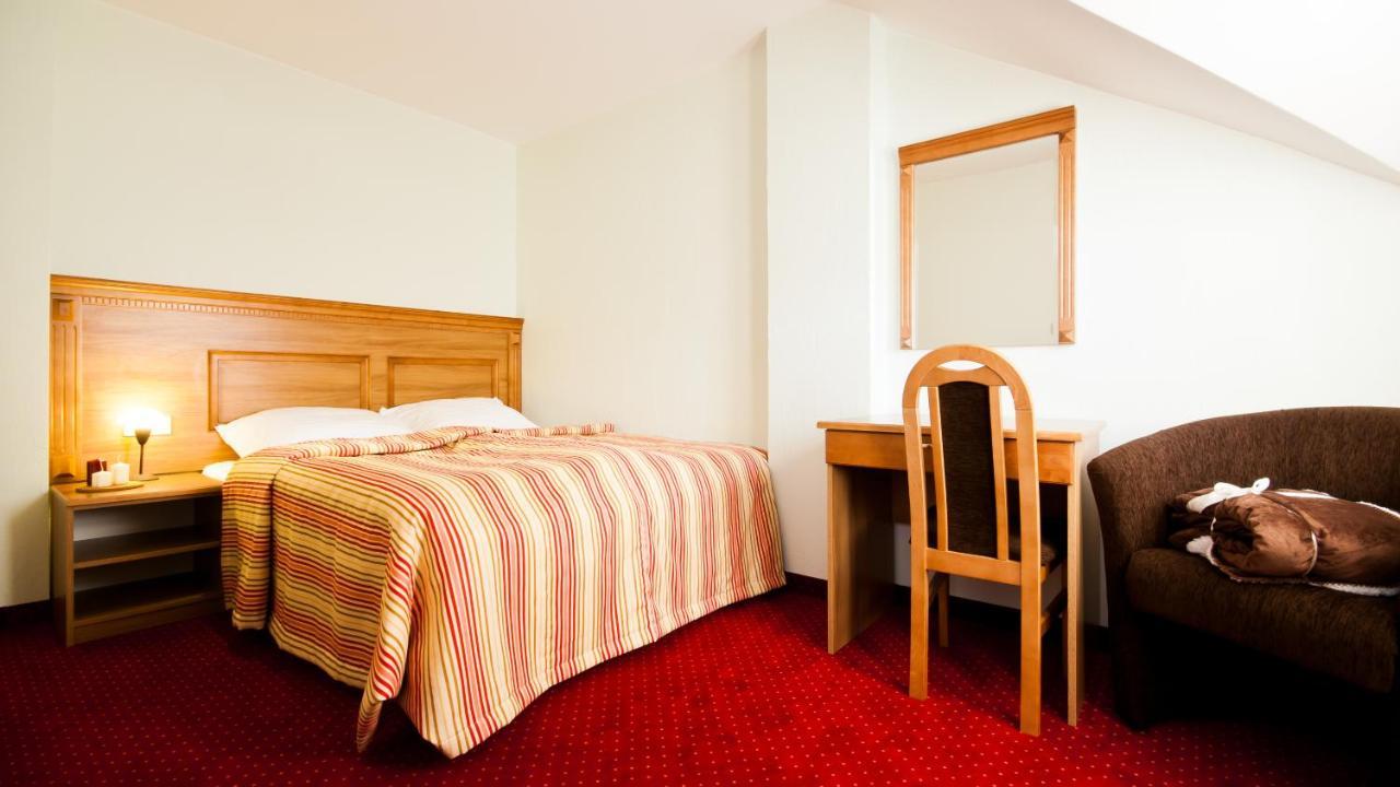 Przystanek Bavaria - Sauny, Parking Oraz Wstep Do Parku Bajek W Cenie! Карпач Екстериор снимка