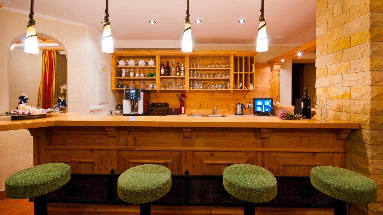 Przystanek Bavaria - Sauny, Parking Oraz Wstep Do Parku Bajek W Cenie! Карпач Екстериор снимка